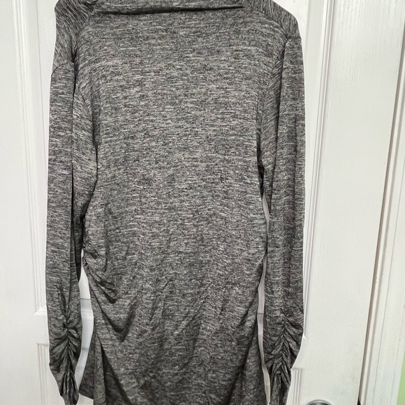 Perry L Women’s Grey Blend Cowl Neck Long Sleeves Viscose Blend Top Size M.  New - Picture 6 of 9